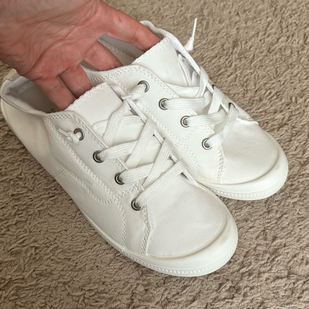 Women’s  White Sneakers